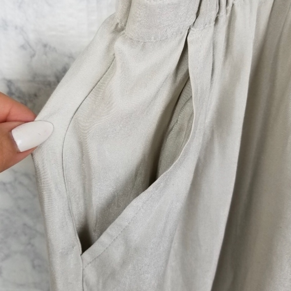 Express Dress - Picture 5 of 8